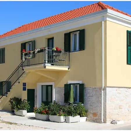 Baranovic Apartment Primosten