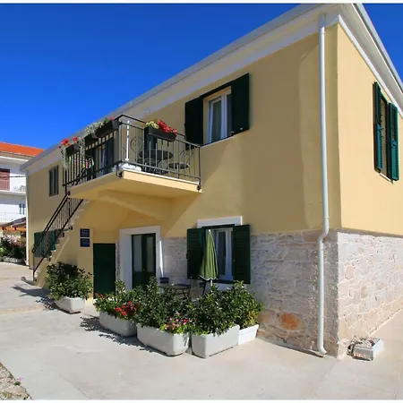 Baranovic Apartment