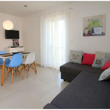 Baranovic Apartment Primosten